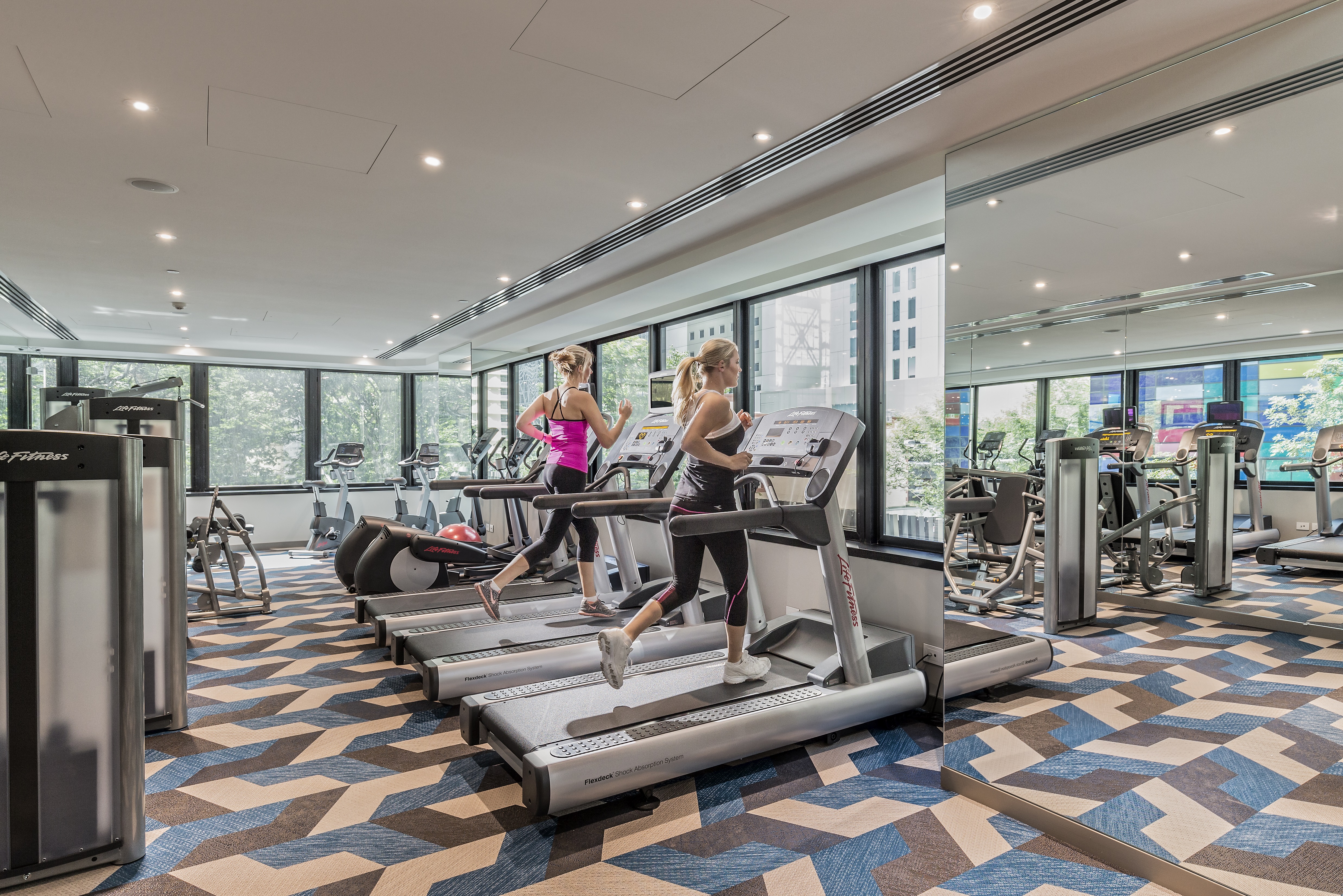 Hotel with Heated Pools Capri by Fraser Brisbane